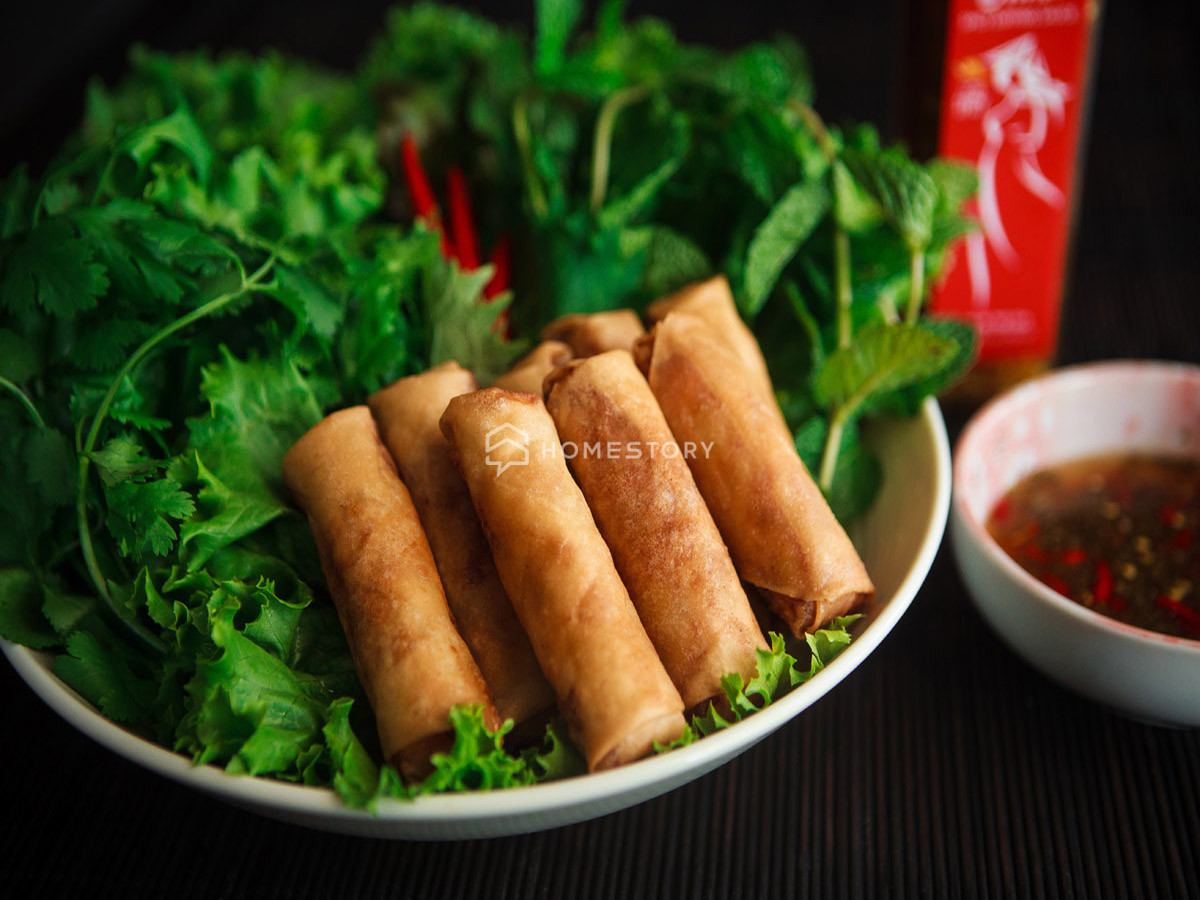 Cách chiên giúp chả giò giòn rụm